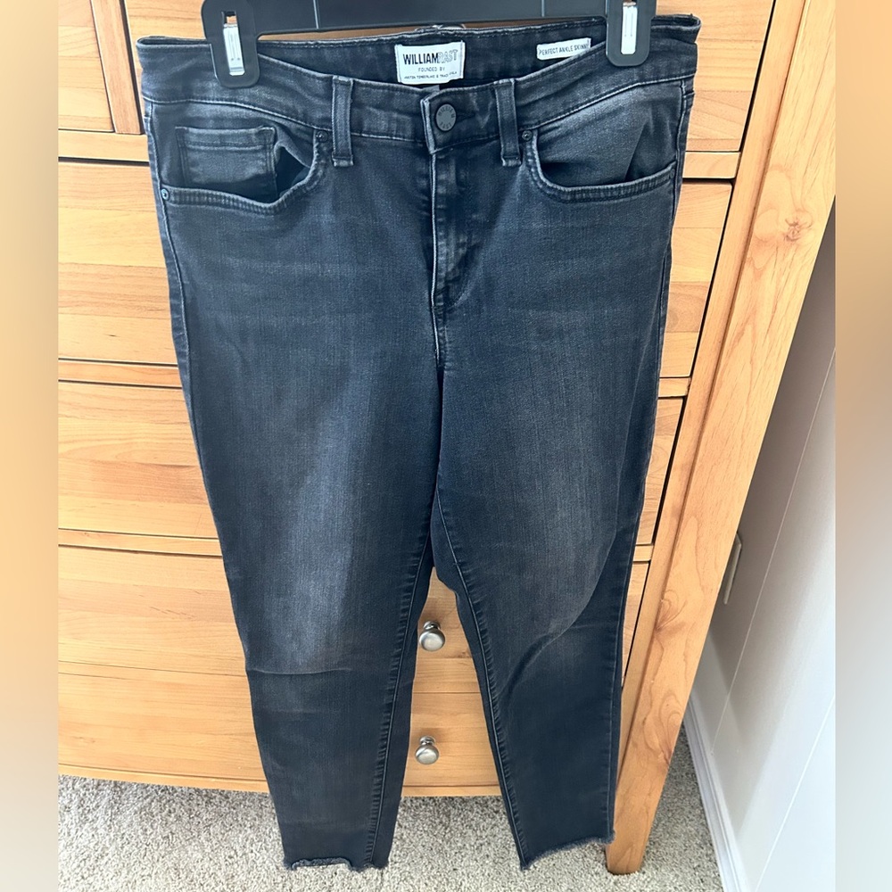 William Rast Ankle Jean Size 30